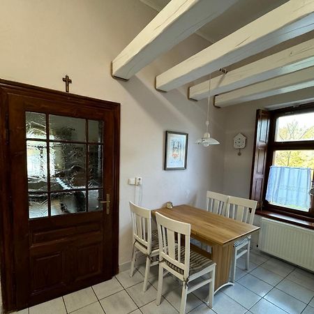Apartmanove Ubytovanie Pod Dubom Polny Kesov Exterior foto