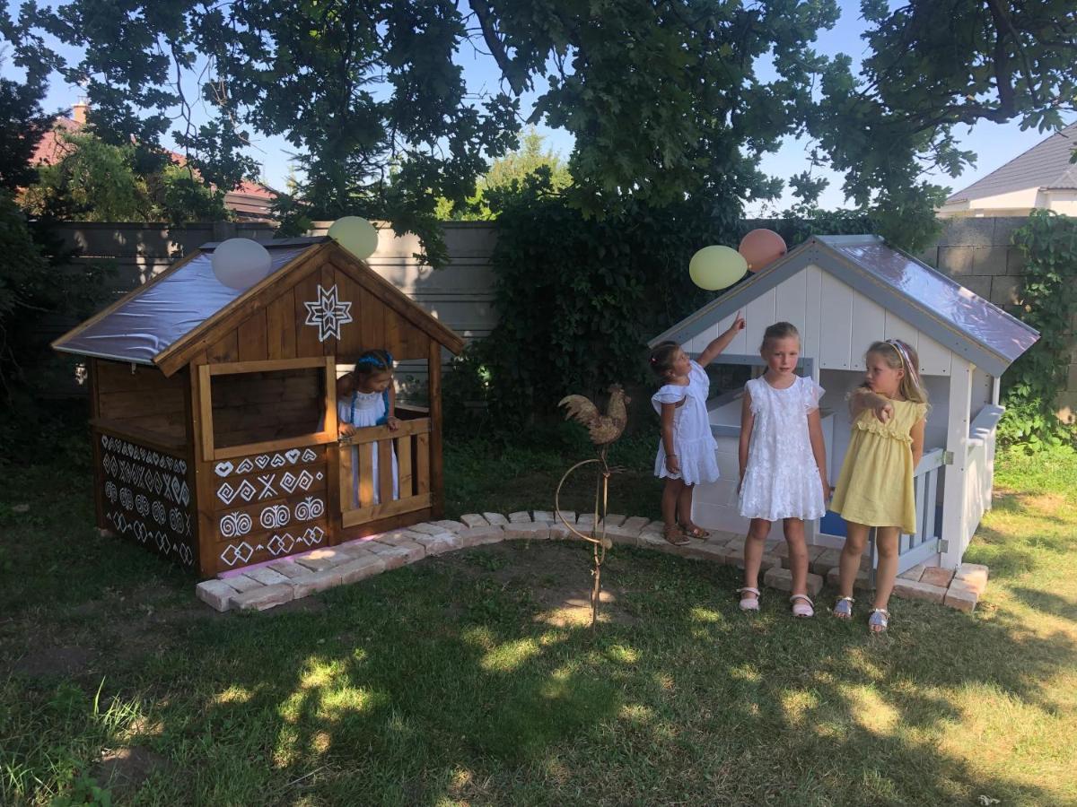 Apartmanove Ubytovanie Pod Dubom Polny Kesov Exterior foto
